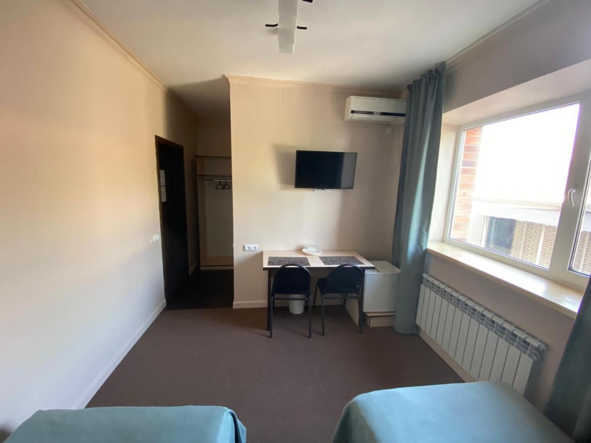 Ulpan Mini Hotel Astana Extérieur photo