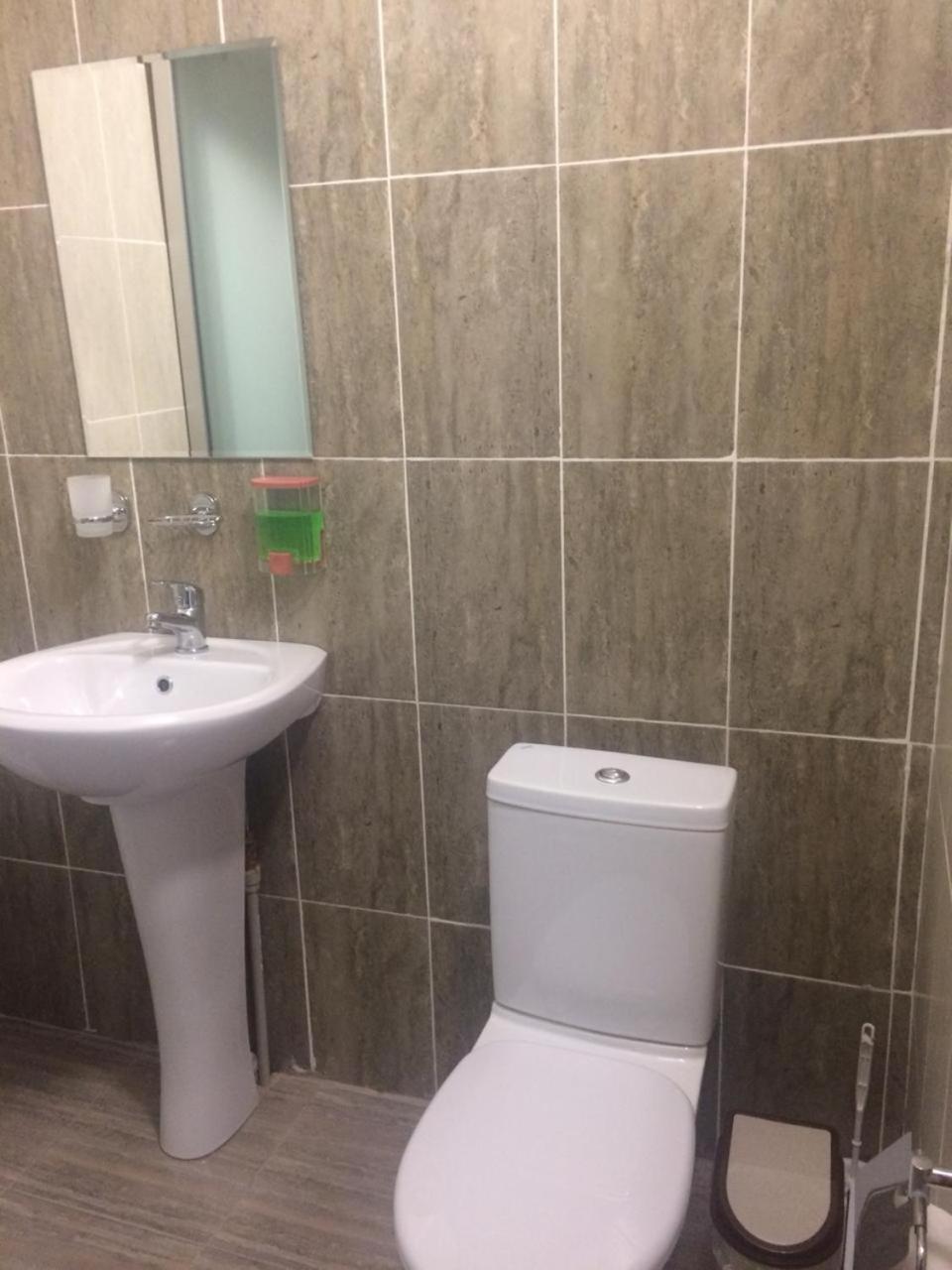 Ulpan Mini Hotel Astana Extérieur photo