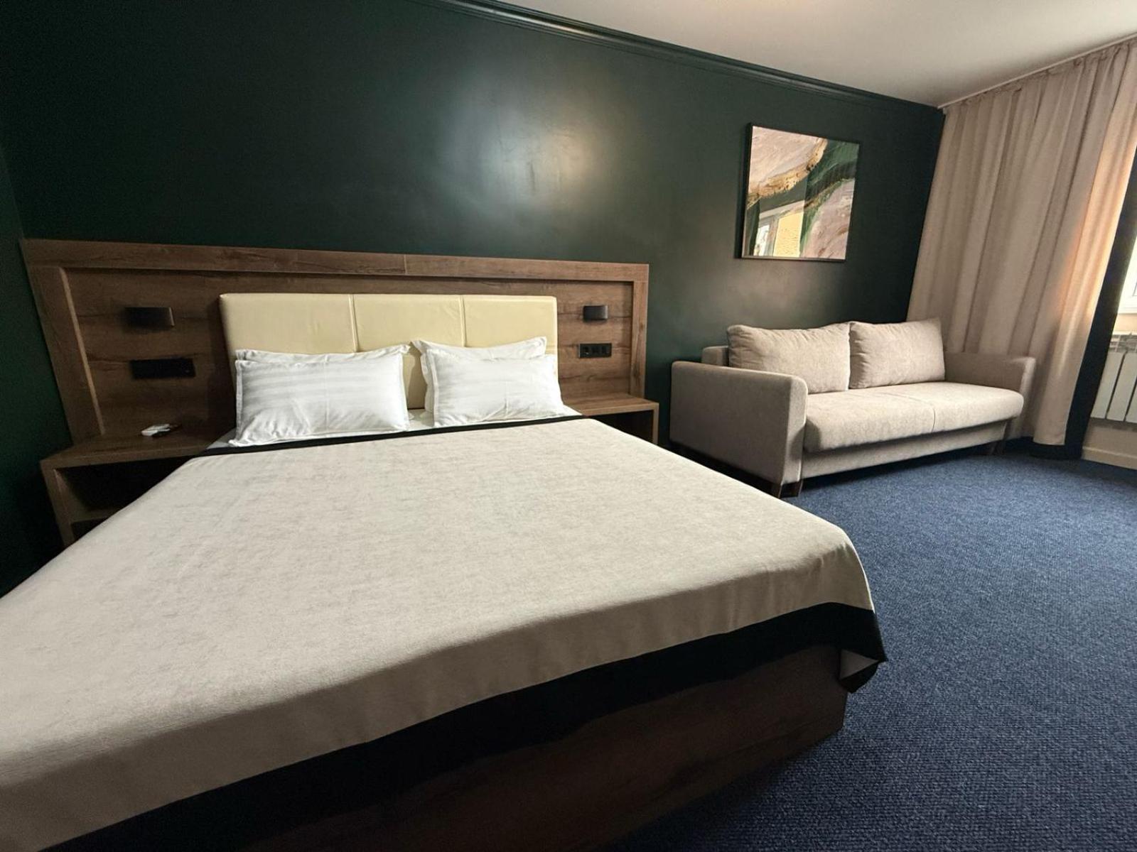 Ulpan Mini Hotel Astana Extérieur photo