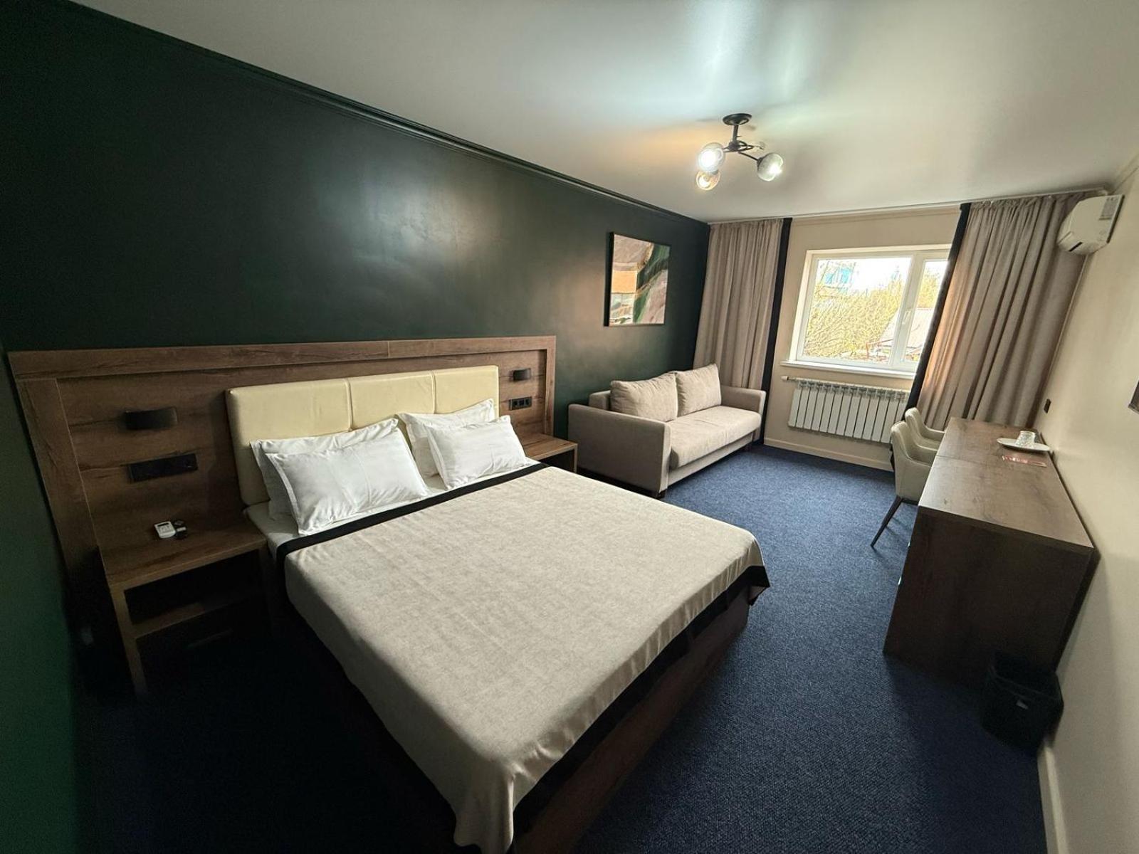 Ulpan Mini Hotel Astana Extérieur photo
